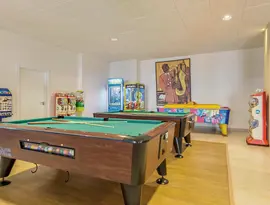 Sala gier z bilardem w Best Benalmadena