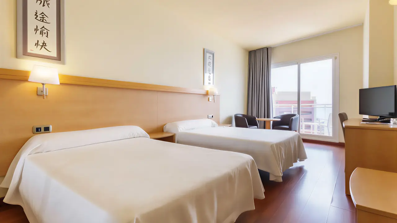 Pokój z dwoma łóżkami w Best Benalmadena