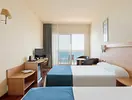 Pokój z łóżkami w hotelu Best Benalmadena