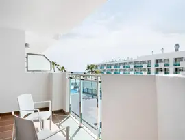 Balkon z widokiem na Best Maritim