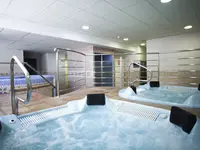Wanny z hydromasażem w strefie wellness Best Oasis Park