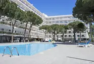 Basen zewnętrzny w hotelu Best Oasis Park