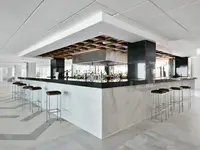 Nowoczesny bar w hotelu Best San Diego