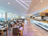 Restauracja z bufetem w Best Semiramis