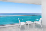 Balkon z widokiem na morze w Best Semiramis