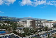 Widok na budynki i otoczenie Blue Sea Interpalace