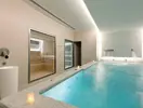 Kryty basen i sauna w Bordoy Alcudia Port Suites