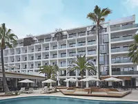 Nowoczesny budynek Bordoy Alcudia Port Suites z basenem i palmami
