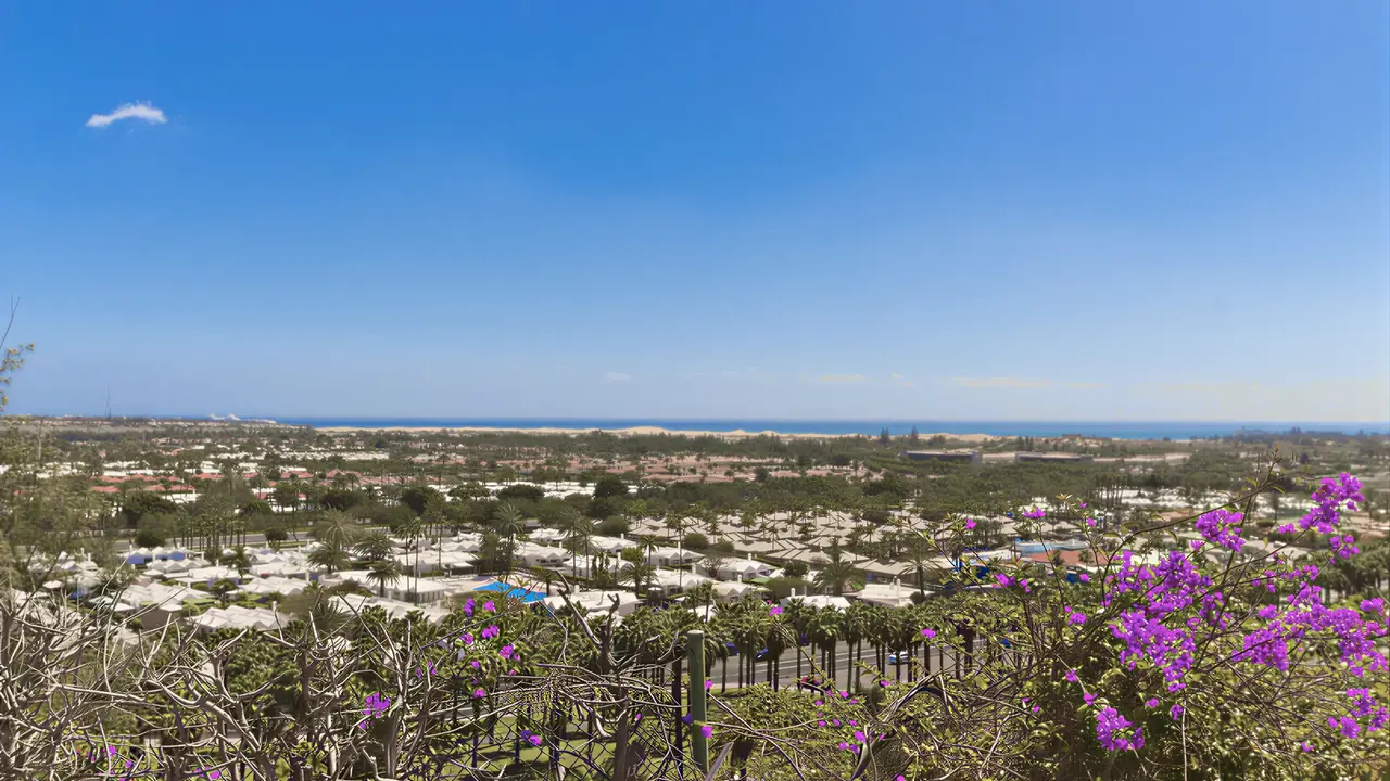 Panorama kompleksu Bungalows Vista Oasis z widokiem na morze