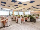 Restauracja w hotelu Burgas Beach z nakrytymi stołami
