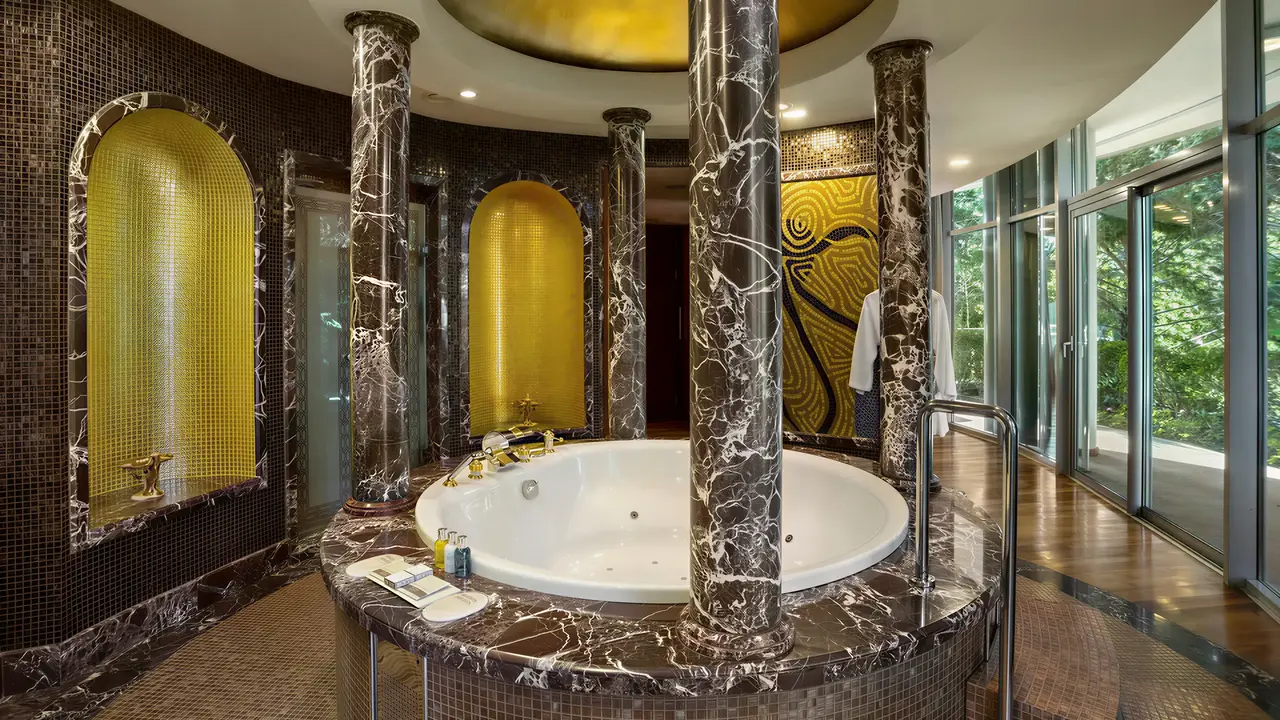 Luksusowa strefa spa w Calista Luxury z jacuzzi