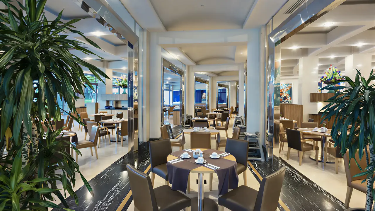 Elegancka restauracja w hotelu Calista Luxury
