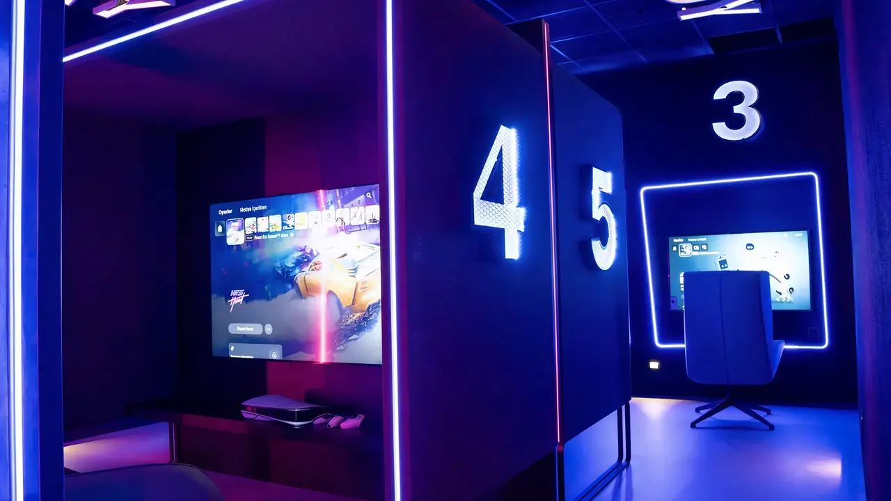 Sala gier wideo w Calista Luxury