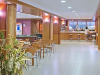 Stół bilardowy i bar w Cartago Nova by Alegria