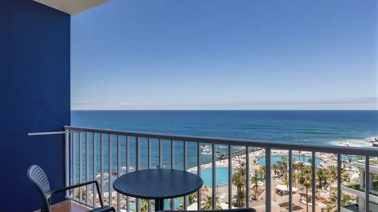 Balkon z widokiem na morze w Catalonia Las Vegas
