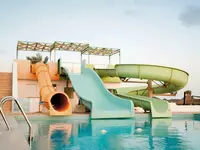 Zjeżdżalnie wodne w Club Calimera Yati Beach