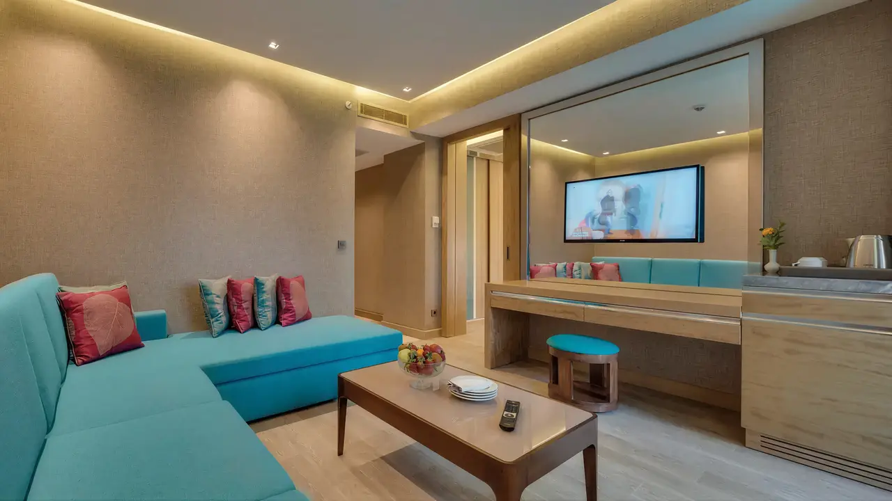 Nowoczesny salon w pokoju hotelowym Club Grand Aqua
