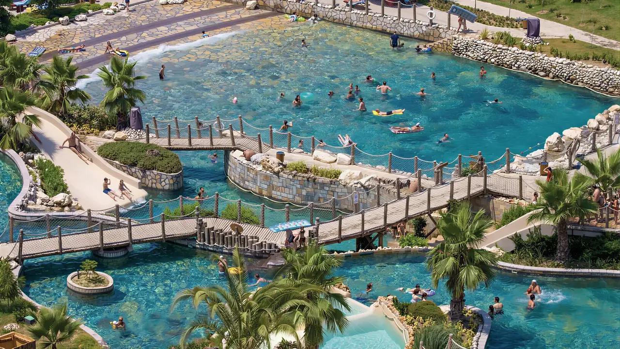 Widok na kompleks basenów w Club Grand Aqua