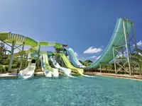 Zjeżdżalnie wodne w Club Grand Aqua