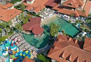 Widok z lotu ptaka na kompleks Club Grand Aqua