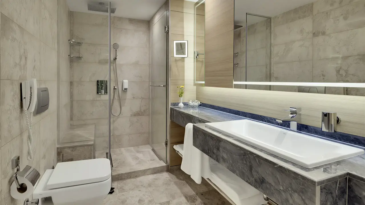 Nowoczesna łazienka w hotelu Club Grand Aqua