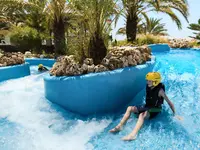 Zjeżdżalnie wodne w Club Grand Aqua
