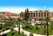 Budynek i teren zewnętrzny Club Phaselis Rose