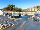 Basen i leżaki w Club Phaselis Rose