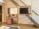 Wnętrze pokoju z telewizorem w Club Turan Prince World