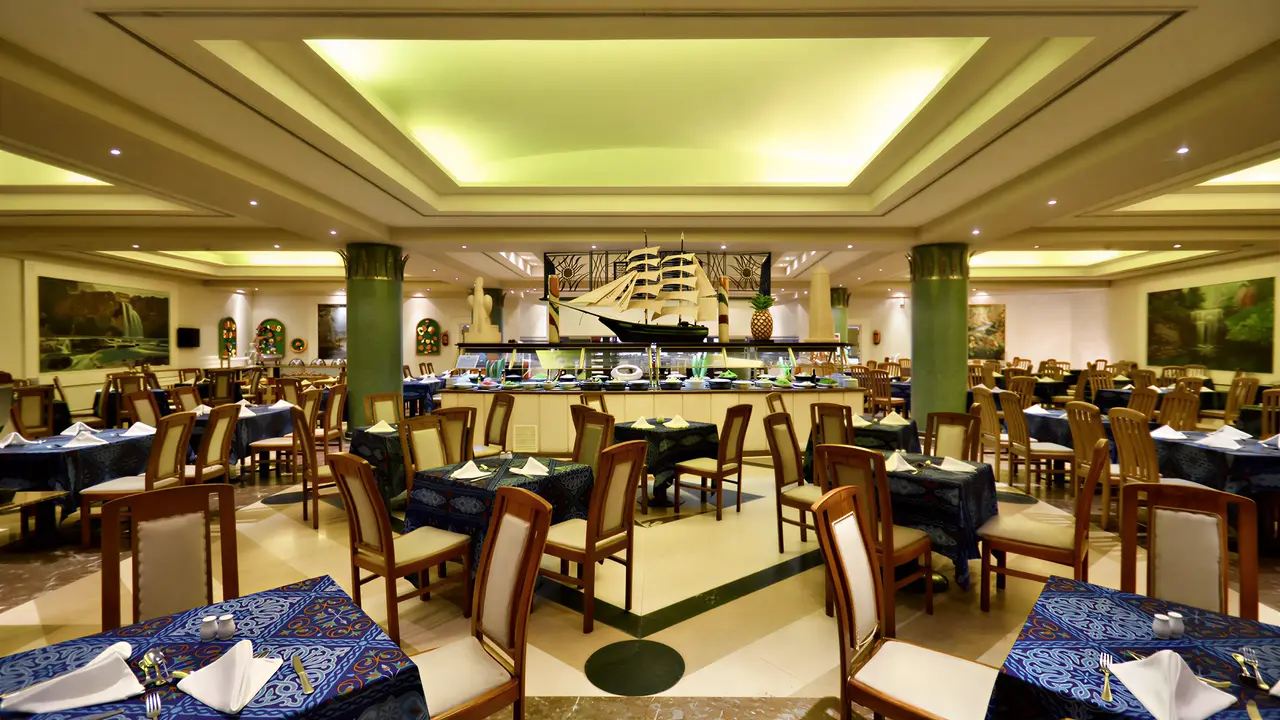 Restauracja w Concorde El Salam Sport z nakrytymi stołami
