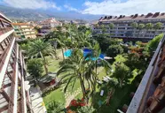 Widok na kompleks i baseny w Coral Teide Mar