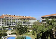 Widok na budynki i teren Coral Teide Mar