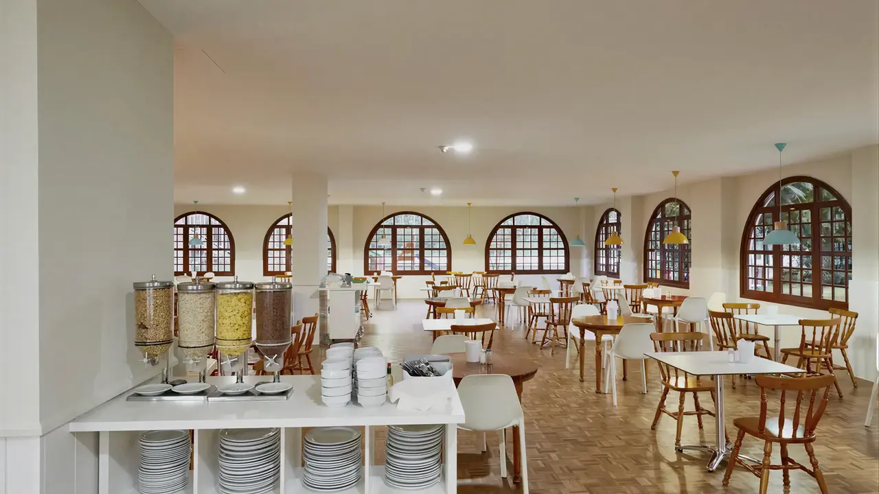 Restauracja z bufetem śniadaniowym w Coral Teide Mar