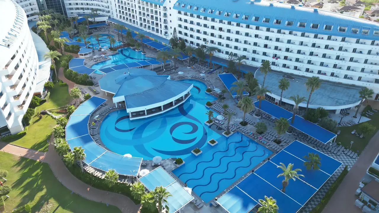 Widok z lotu ptaka na Crystal Admiral Aqua Collection