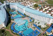 Widok z lotu ptaka na Crystal Admiral Aqua Collection