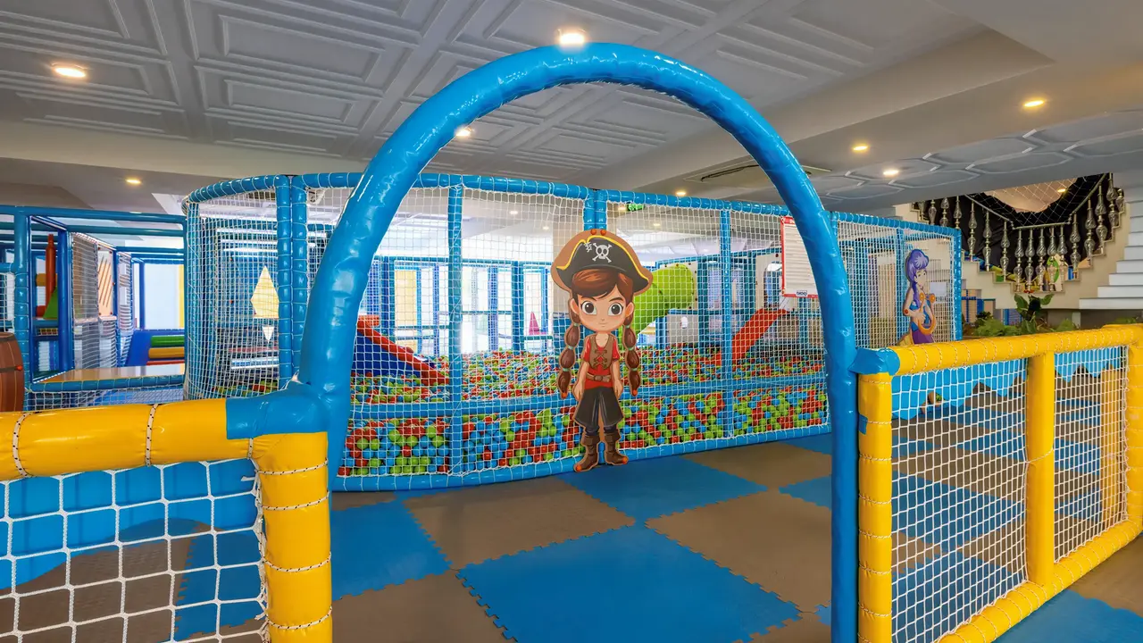 Kącik zabaw dla dzieci w Crystal Waterworld Resort & Spa