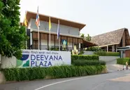Elewacja i wejście do Deevana Plaza Krabi Aonang