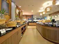 Bufet śniadaniowy w hotelu Deevana Plaza Krabi Aonang