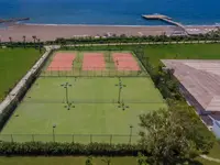 Korty tenisowe w Delphin Be Grand Resort (ex Botanik Lara)