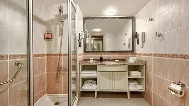 Łazienka w hotelu Delphin Deluxe Resort