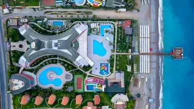 Widok z lotu ptaka na Delphin Deluxe Resort