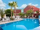 Basen przy hotelu Delphin Deluxe Resort