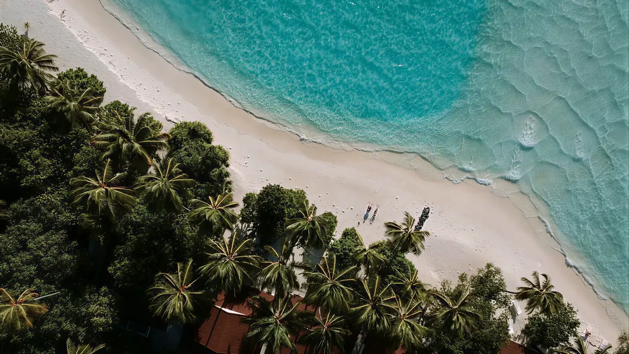 Widok z lotu ptaka na Diamonds Athuruga Beach & Water Villas