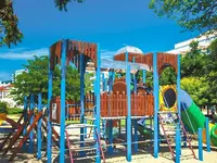 Plac zabaw dla dzieci w DIT Evrika Beach Club