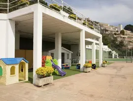 Plac zabaw dla dzieci w Don Juan Tossa