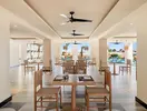 Stolik restauracyjny w hotelu Doubletree by Hilton Sharks Bay