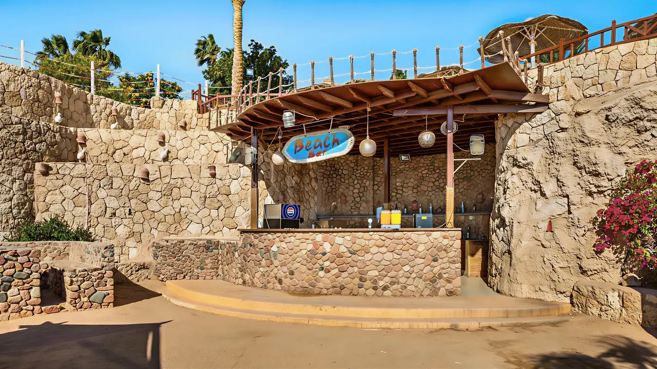 Bar plażowy w Doubletree by Hilton Sharks Bay