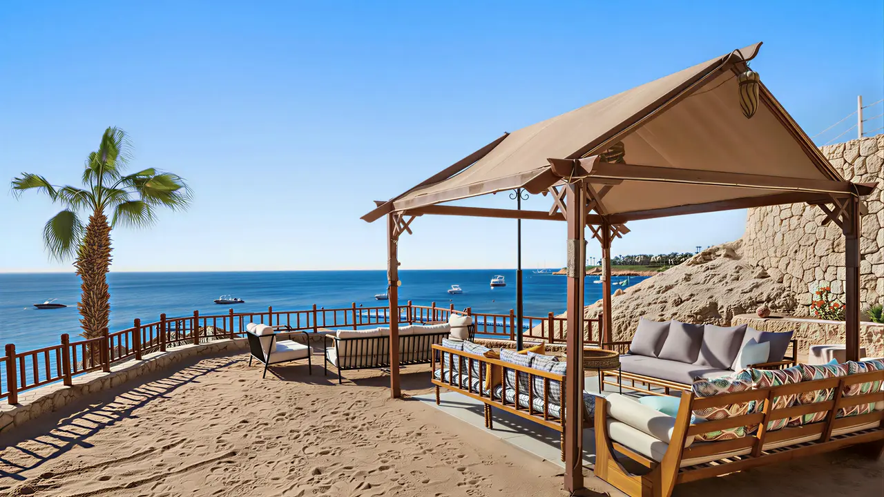 Strefa wypoczynkowa na plaży w Doubletree by Hilton Sharks Bay