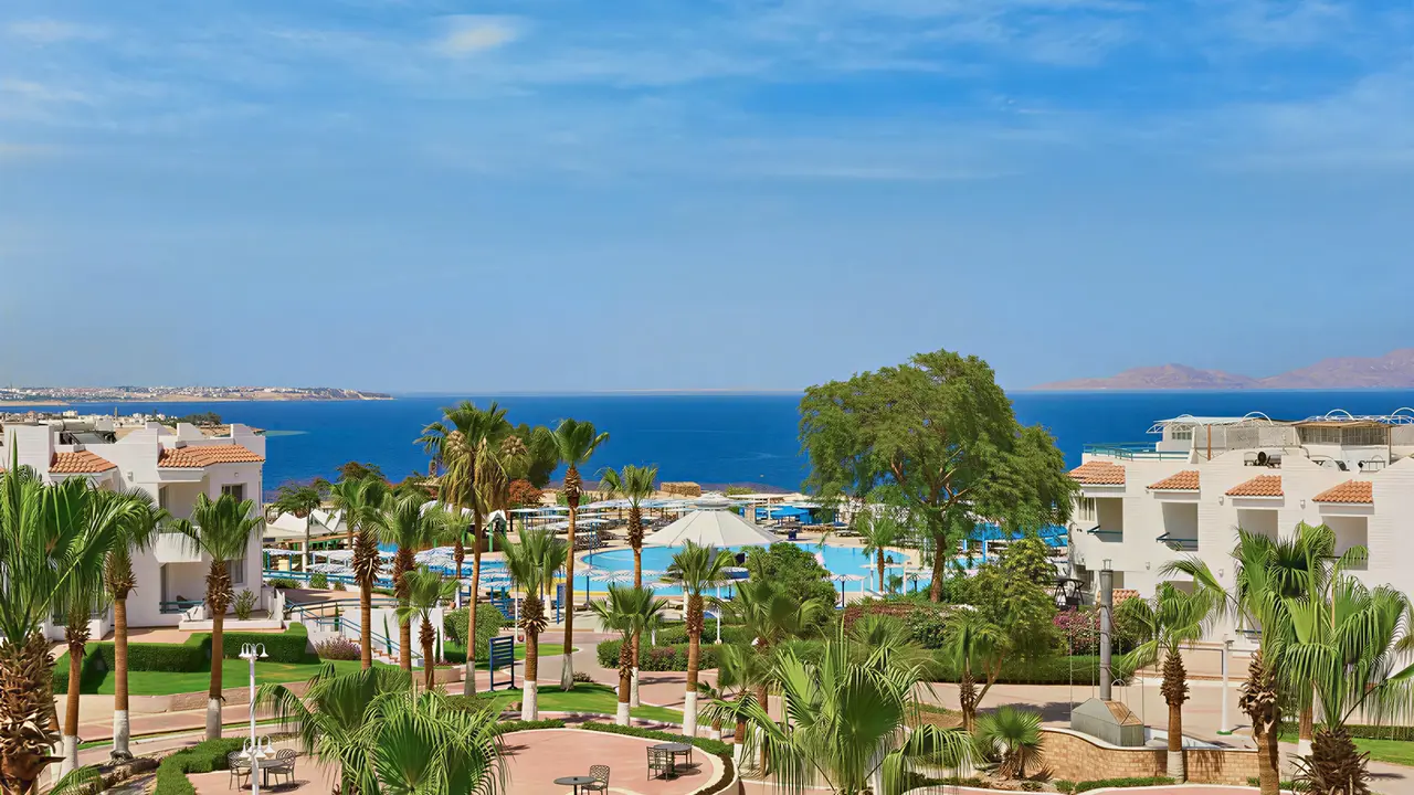 Widok na kompleks hotelowy Dreams Beach Resort Sharm El Sheikh