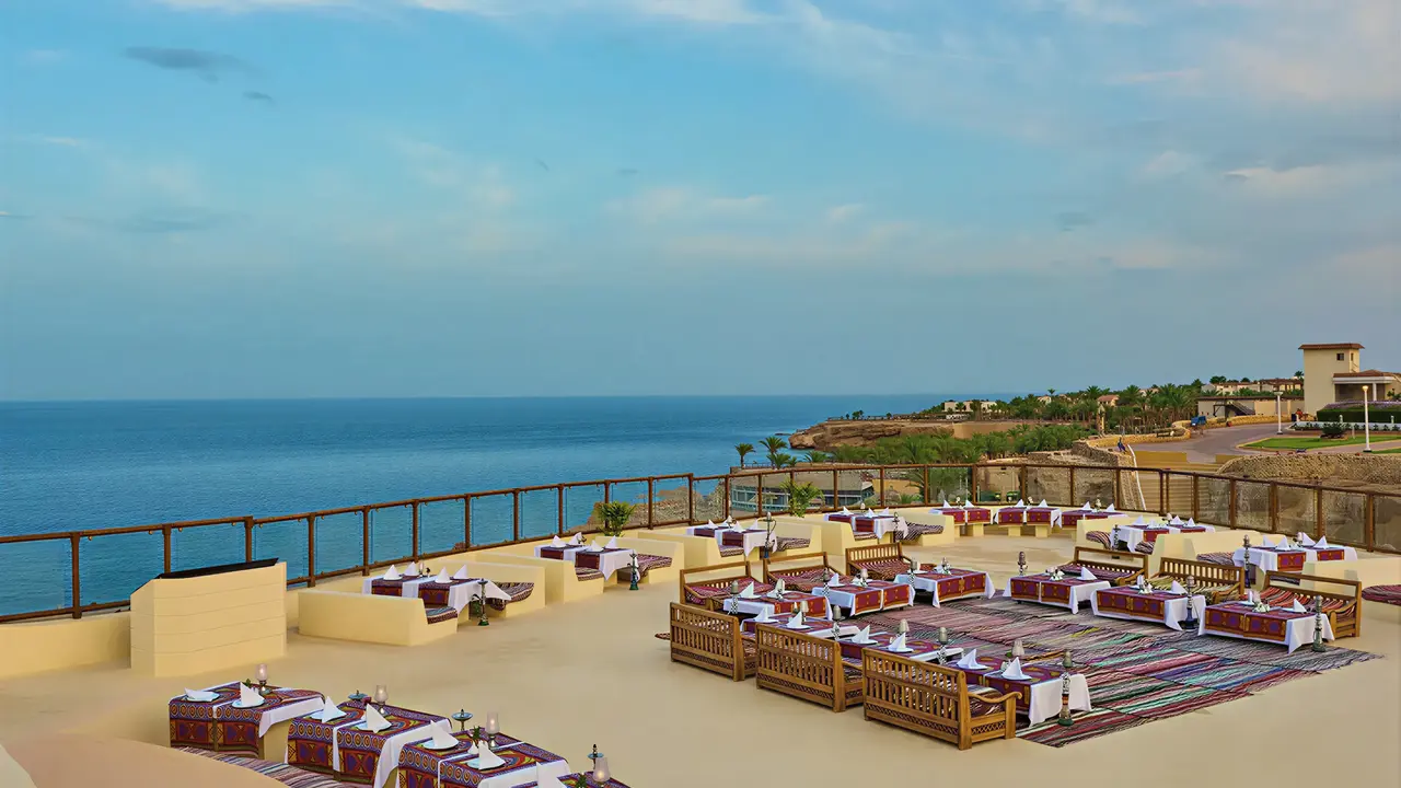 Taras restauracyjny w Dreams Beach Resort Sharm El Sheikh